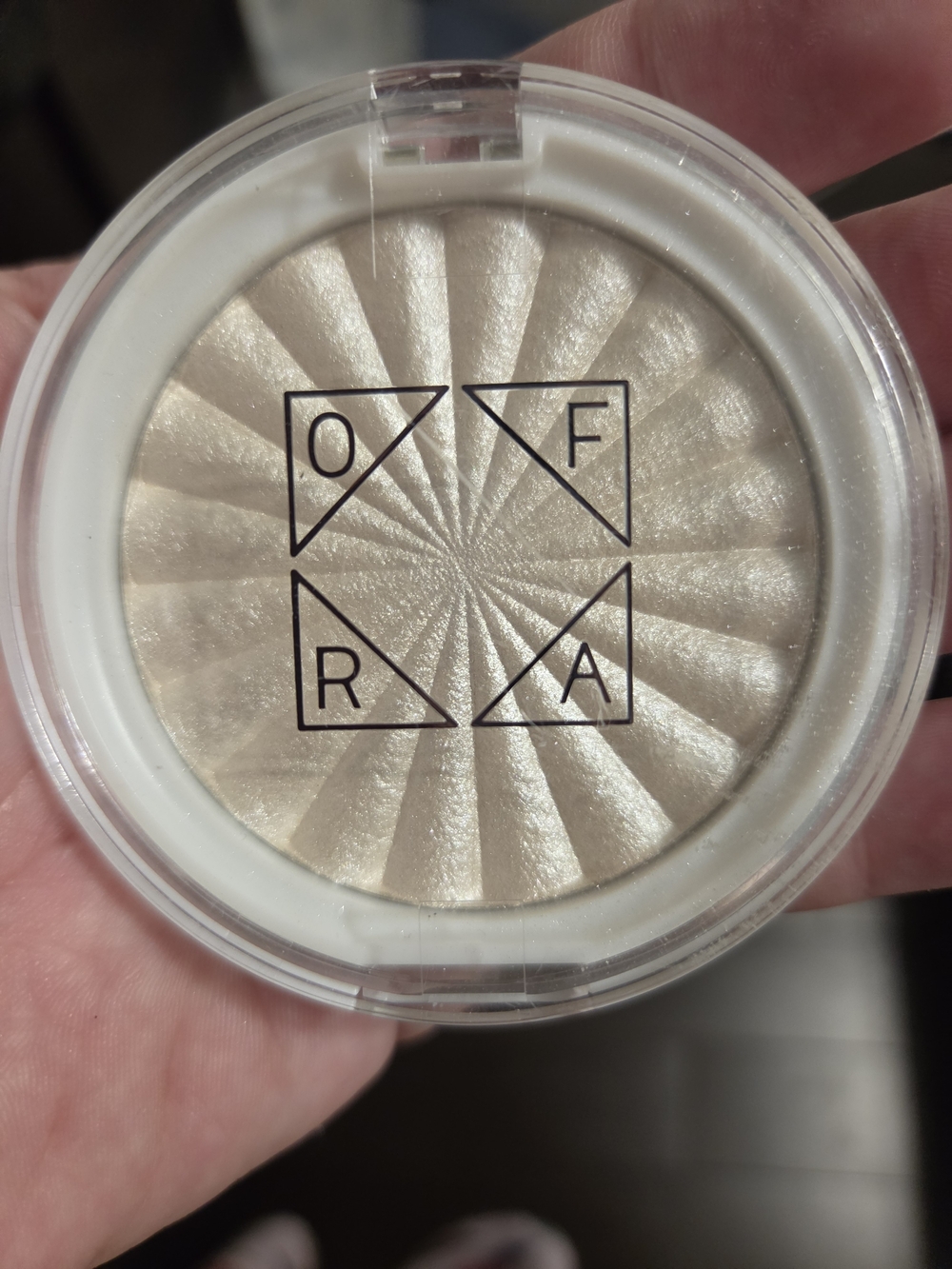 OFRA Cosmetics Highlighter glazed donut - 10g/ 0.35oz Intense pearl pigments BN
